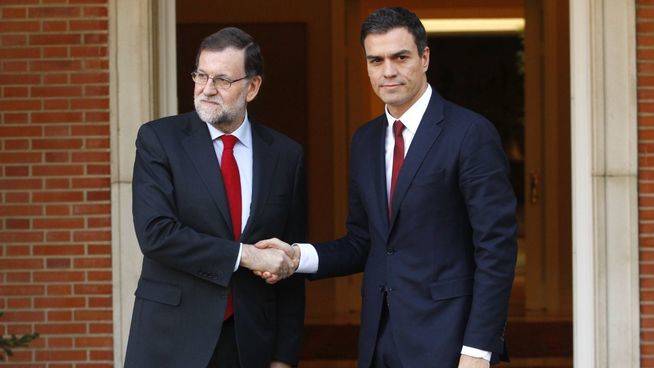 Frío encuentro entre Rajoy y Sánchez de apenas 45 minutos con pocos visos de entendimiento