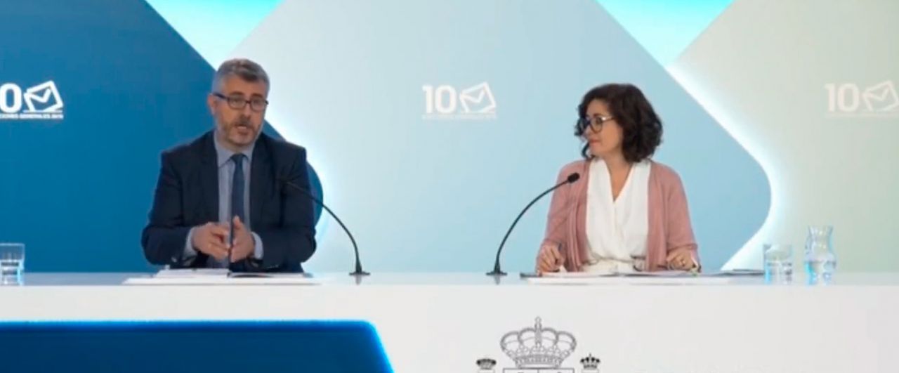 La subsecretaria de Interior, Isabel Goicoechea Aranguren, y el secretario de Estado de Comunicación, Miguel Ángel Oliver
