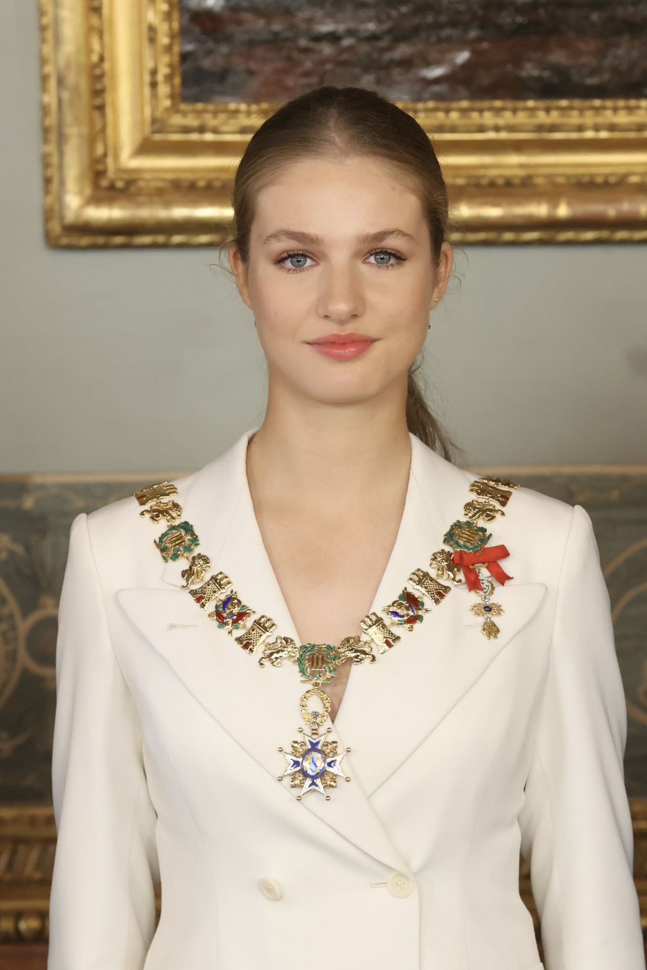Leonor, con el Collar de la Orden de Carlos III