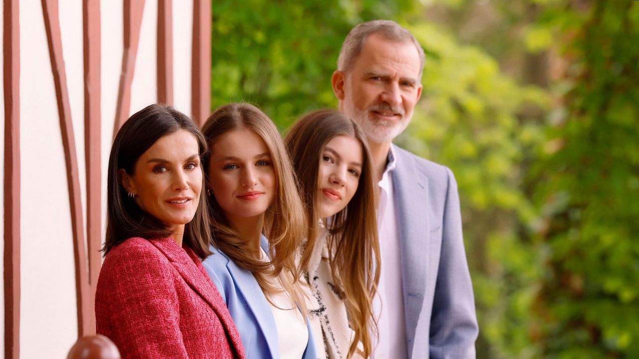 Las nuevas fotos de la Familia Real al completo