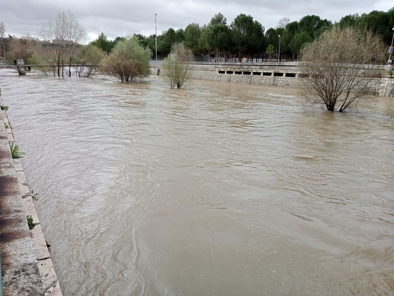 Crecida del río Manzanares por las lluvias