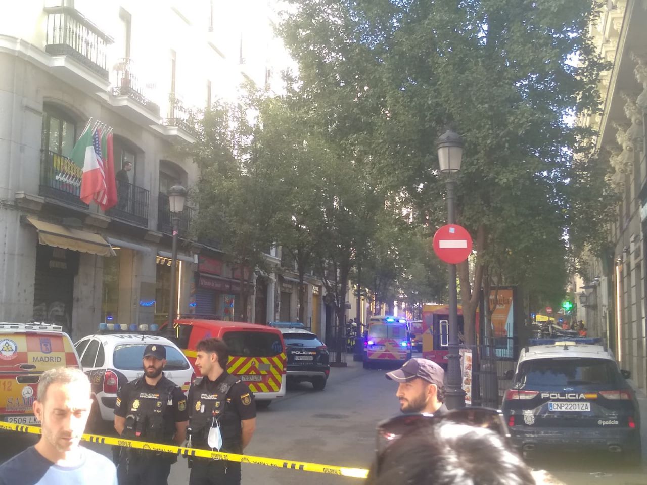 Derrumbe de edificio en la calle Hileras
