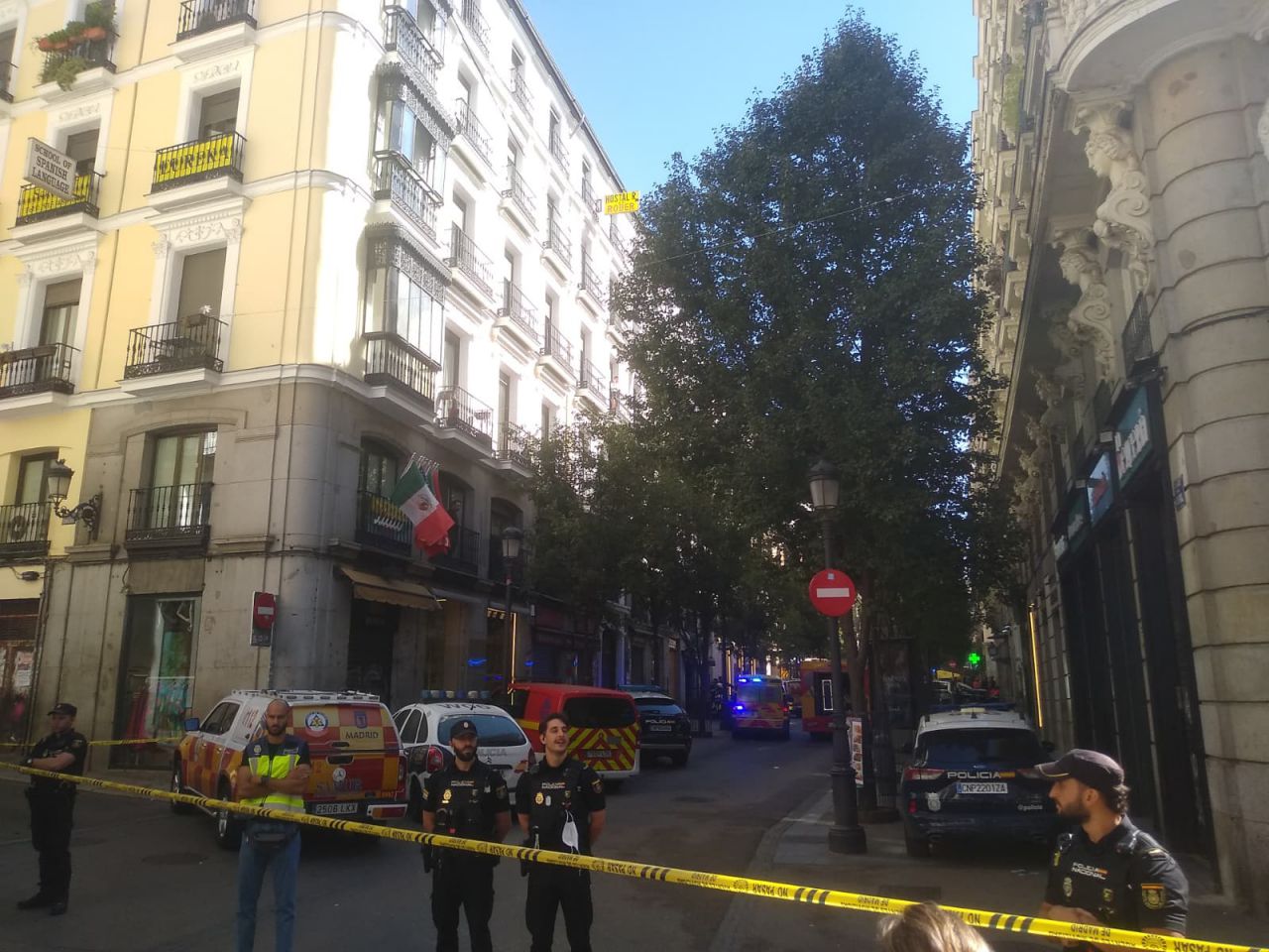 Derrumbe de edificio en la calle Hileras