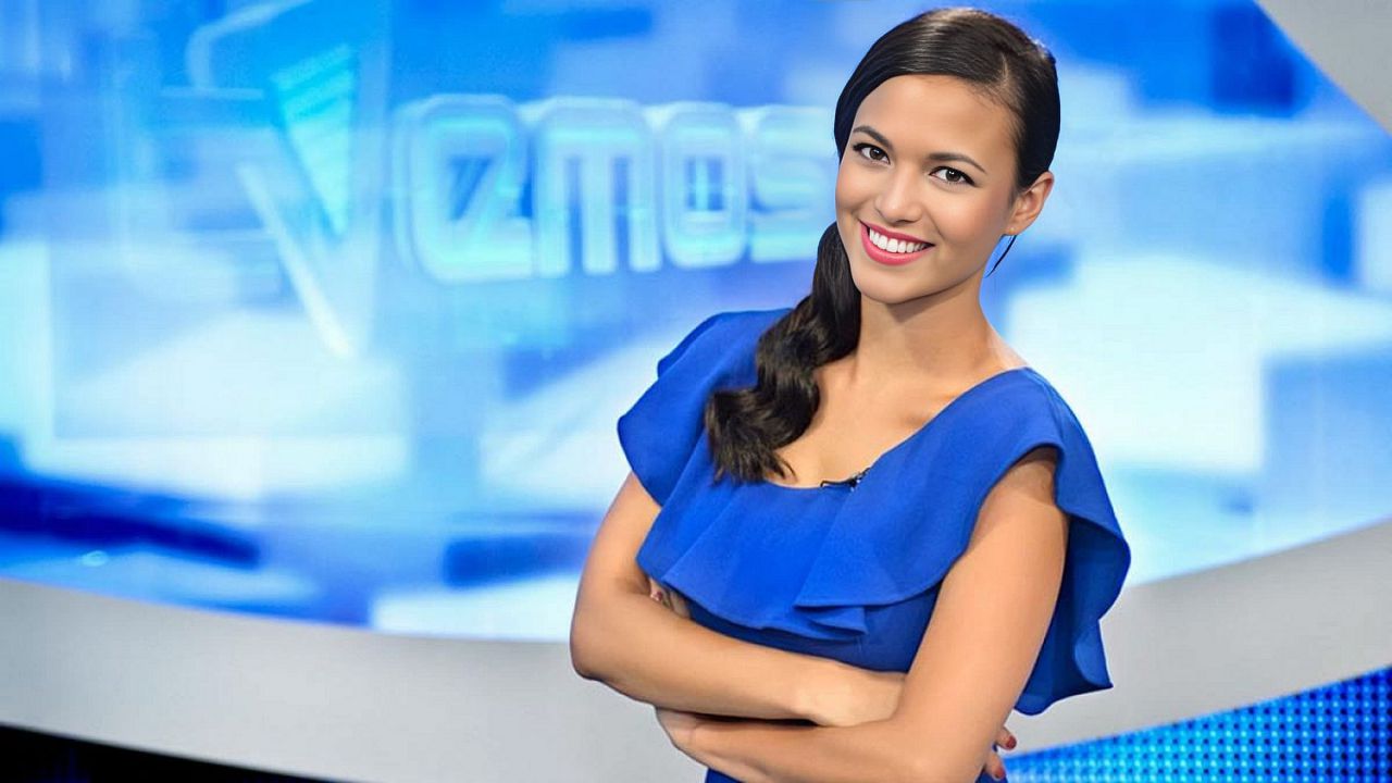 Elisa Mouliaá, como presentadora de 'Vemos'