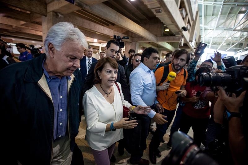 El Supremo venezolano reitera que Felipe González no podrá defender opositores