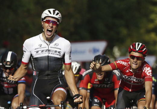 Victoria de Van Poppel en la duodécima etapa de la Vuelta y Aru mantiene el liderato