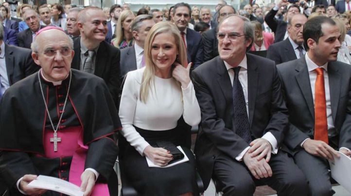 Cristina Cifuentes, Ángel Gabilondo e Ignacio Aguado junto a Carlos Osoro, en la conmemoración de 2015. (Foto: Kike Rincón)
