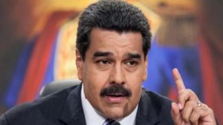 Maduro suspende su viaje a Roma por un virus