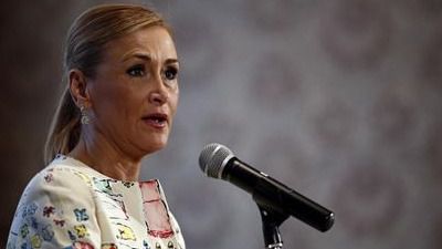 Cifuentes busca un pacto con Aguado para la investidura, tras las dimisiones de Figar y Victoria