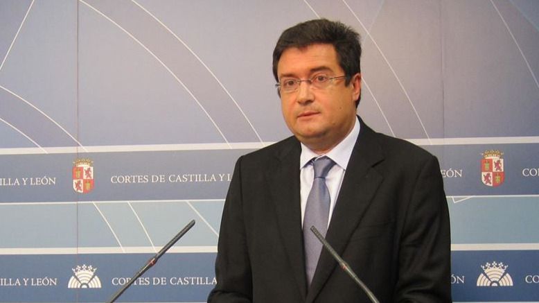 El PSOE exige a Rajoy la convocatoria inmediata de elecciones generales anticipadas