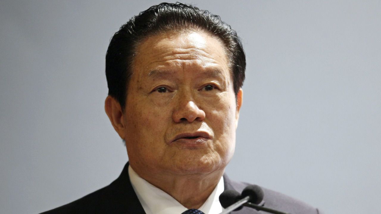 Condenado a cadena perpetua el ex ministro de Seguridad chino, Zhou Yongkan, por corrupción