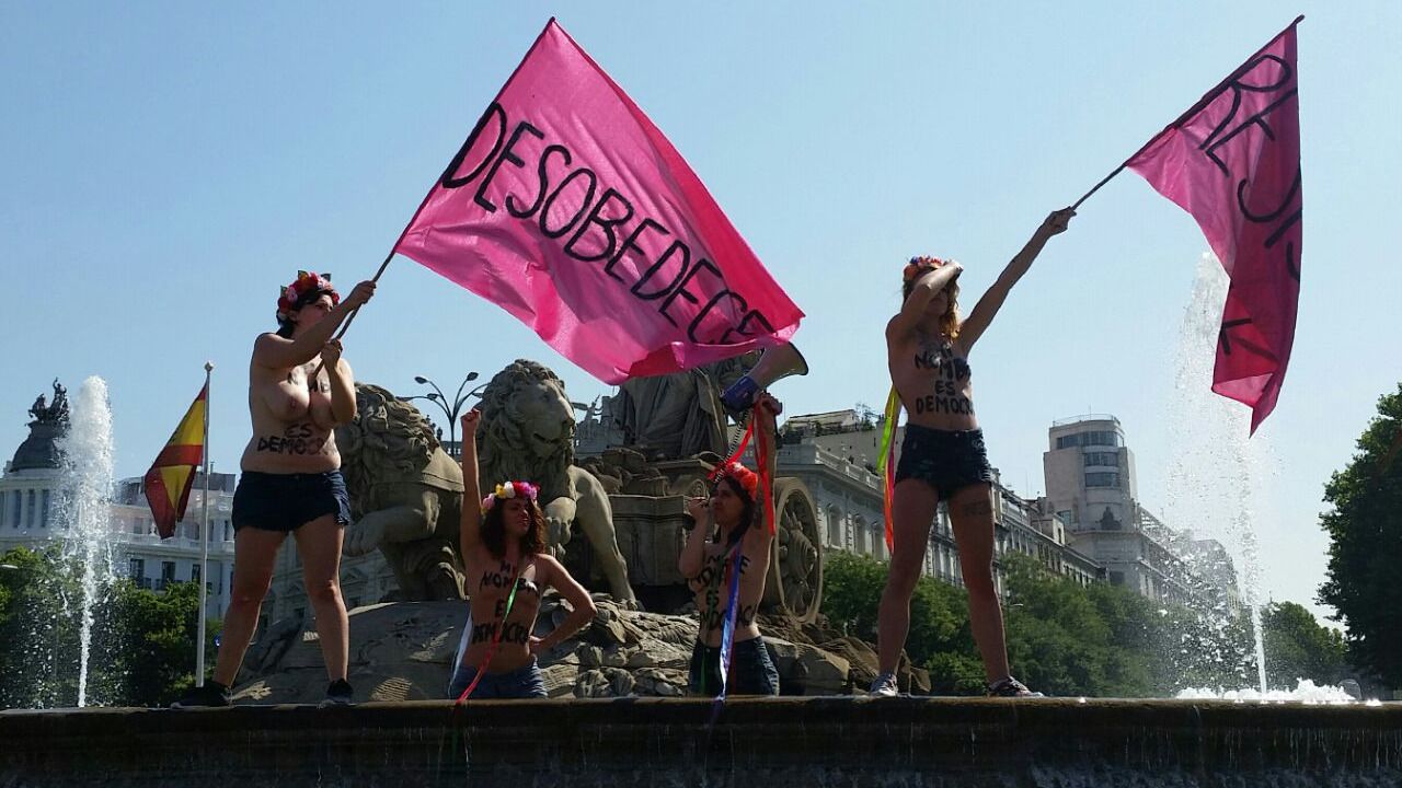 Femen desafía a la nueva 'ley mordaza', ya en vigor, y protestan en pleno centro de Madrid