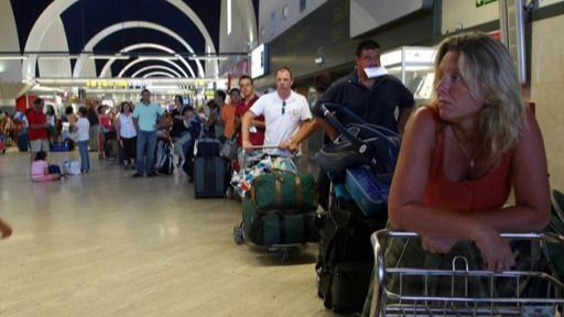 Aena sigue 'levantando el vuelo': 93 millones de pasajeros pasaron por los aeropuertos españoles en el primer semestre del año