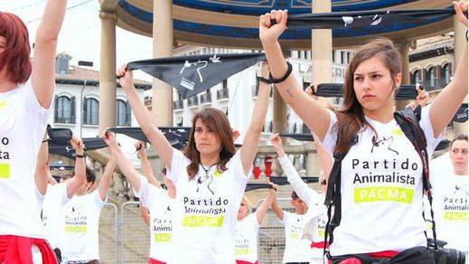 Los animalistas le echan valor: manifestación antitaurina en Pamplona en plenos sanfermines