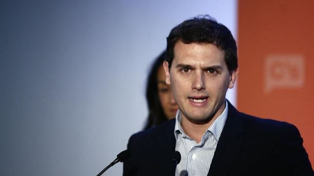 Rivera afirma que Ciudadanos tambi&#233;n puede ganar las generales