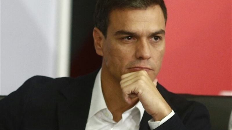 Pedro Sánchez, pese a no estar de acuerdo con Tsipras ni el referéndum, pide 'solidaridad' con Grecia