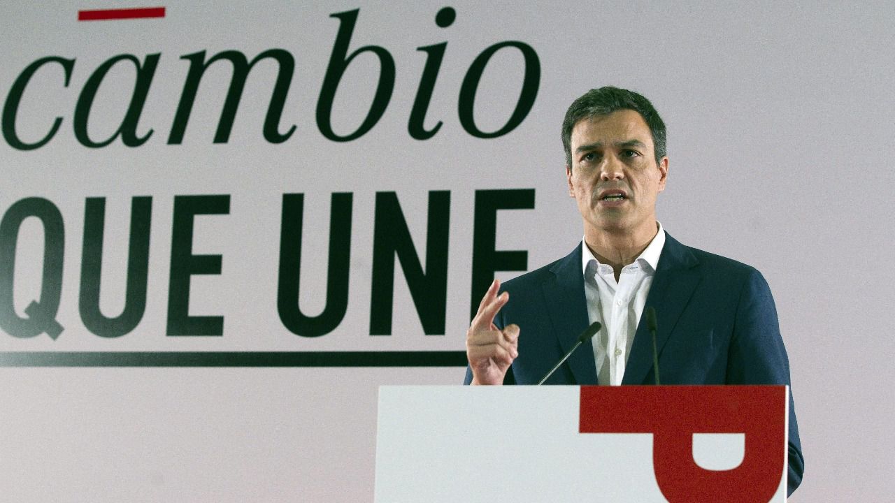 Pedro Sánchez, muy duro con Rajoy por cómo ha tratado a Grecia: "Me avergüenza tener un presidente como él"