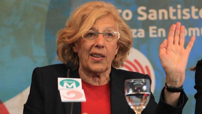 Asociaciones de periodistas y la oposición piden a Carmena que retire la web de 'desmentidos'