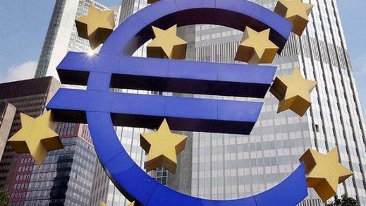La Eurozona 'autoriza' el inicio de las negociaciones para el tercer rescate a Grecia