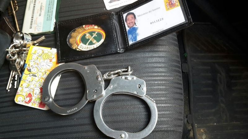 Detienen a un hombre que se hizo pasar por guardia civil utilizando un carné falso con la foto del actor Adrien Brody