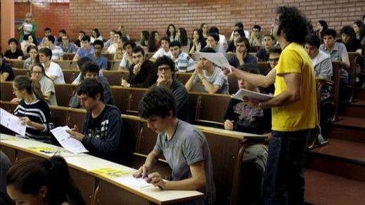 El Ministerio de Educación habilita las solicitudes de becas para el próximo curso