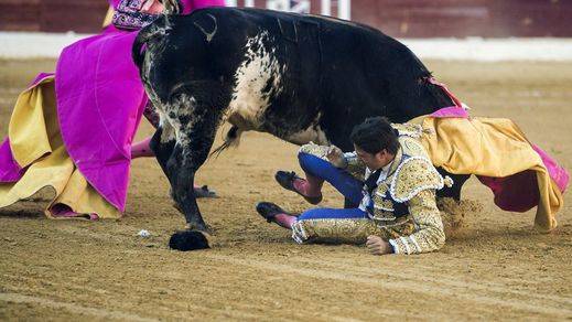 Trasladan a Francisco Rivera a la Clínica Quirón de Zaragoza
