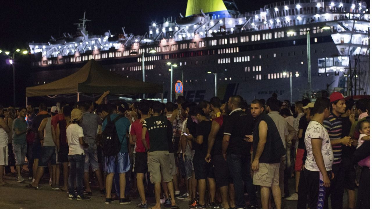 La isla griega de Kos, desbordada por la llegada masiva de inmigrantes
