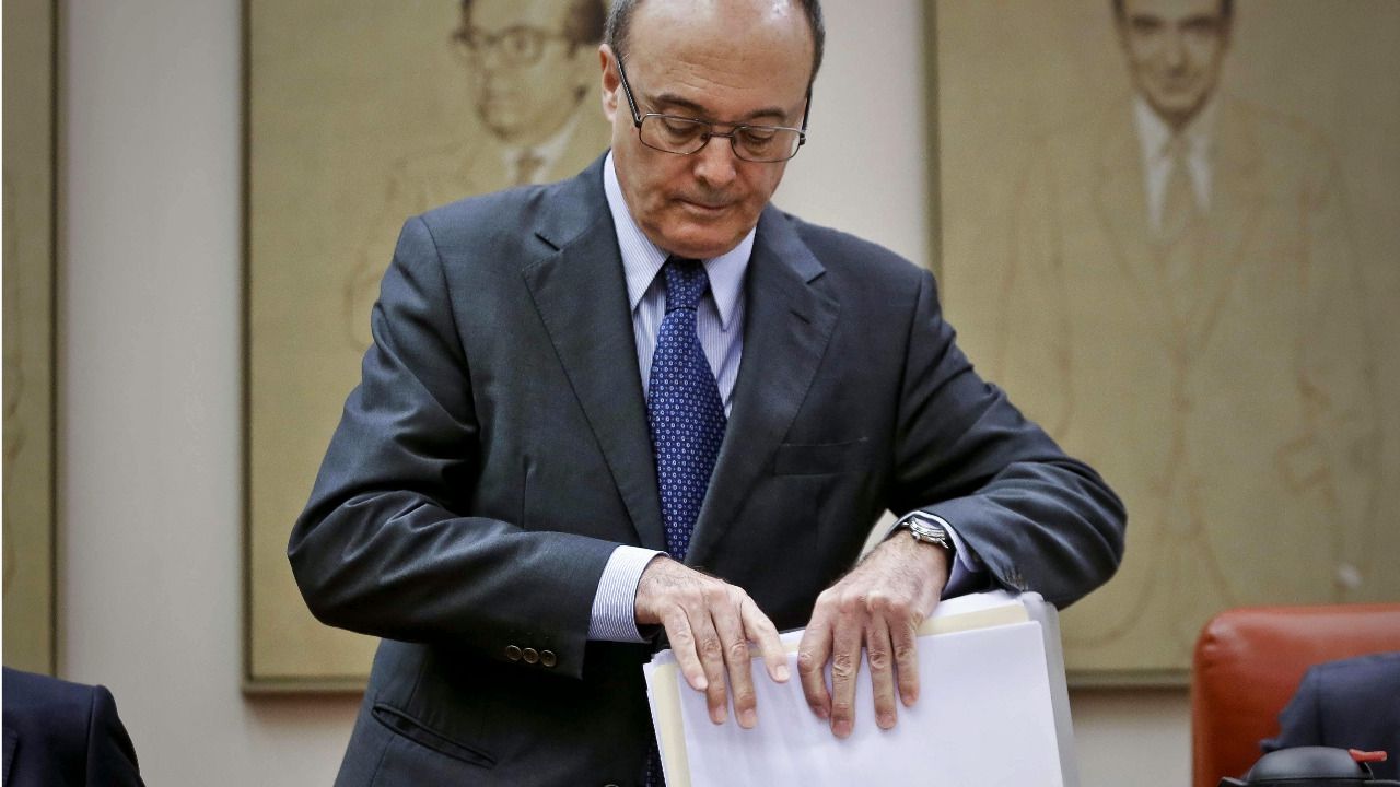 El gobernador del Banco de España ve "factibles" las previsiones del Gobierno para 2016