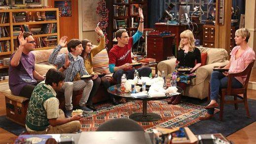 Un trabajador de 'The Big Bang Theory' demanda a Warner Bros por despedirlo tras cumplir 50