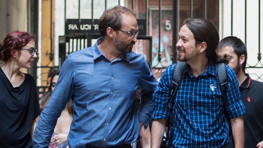 Un ex miembro de Podemos acusa a Pablo Iglesias de aliarse con independentistas