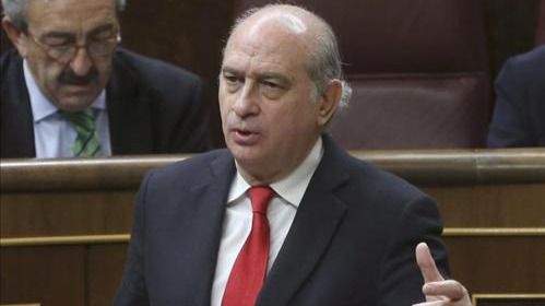 La Fiscalía archiva la denuncia del PSOE contra Fernández Díaz por su reunión con Rato