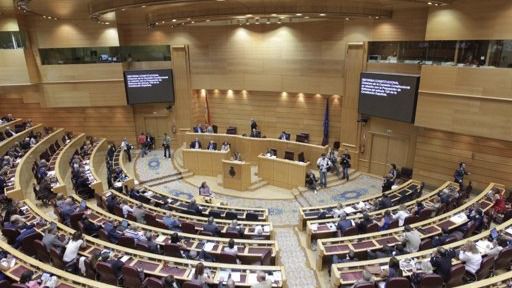 El PP saca adelante 'su' reforma del aborto en la Comisión del Senado con la oposición en contra