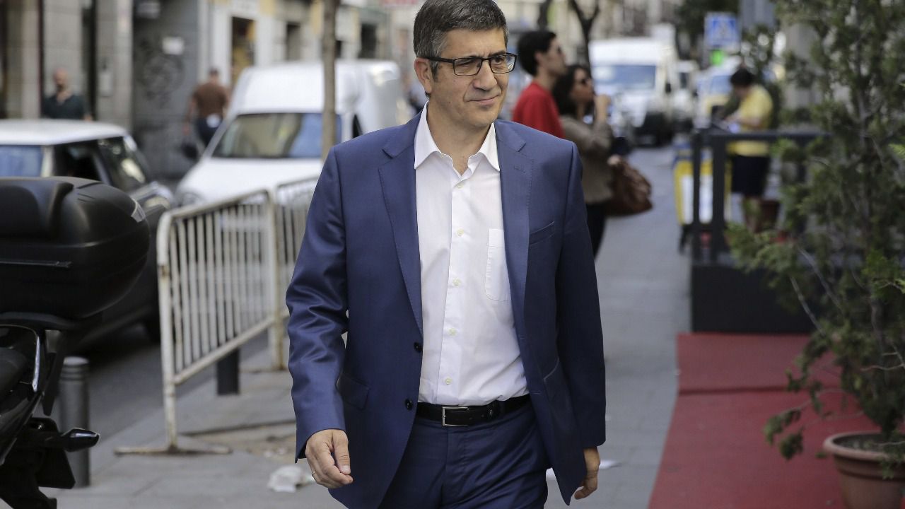 Patxi López: "Rajoy parece el Cid, porque quiere gobernar después de muerto"