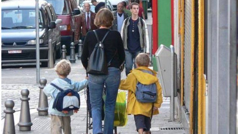 Llega septiembre y las familias preparan la cartera: la 'vuelta al cole' supondrá un gasto de entre 300 y 700 euros por alumno