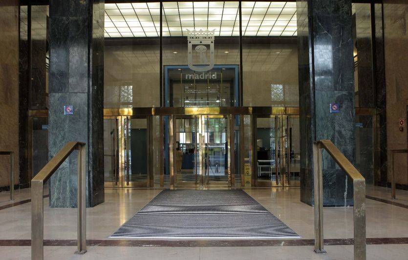 El Ayuntamiento de Madrid denuncia que tiene que pagar 18.000 euros al día por el alquiler de un edificio