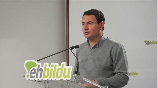 Bildu, 'aliado' de la lista independentista 'Junts pel Sí' en el inicio de la campaña