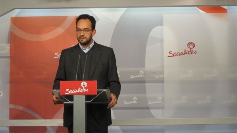 El PSOE advierte que, si ganan, este será el último Toro de la Vega lanceado