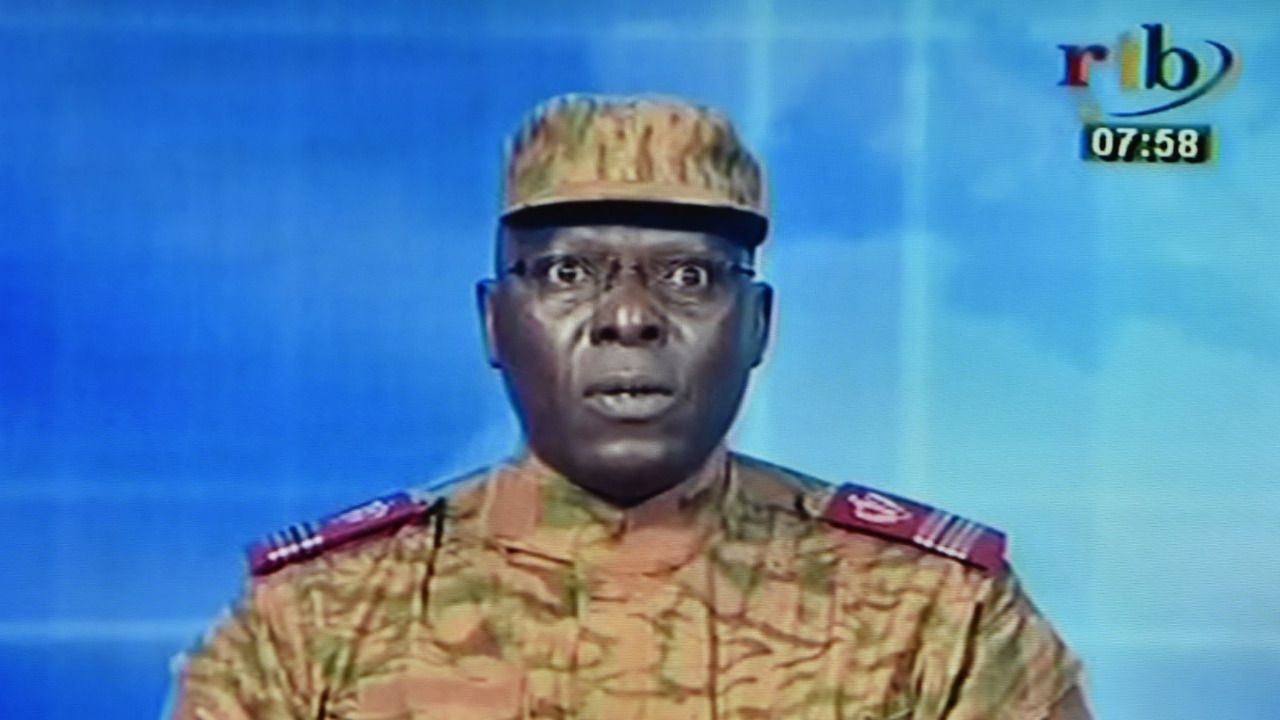 Golpe de Estado en Burkina Faso: un jefe militar anuncia que el Ejército ha tomado el poder