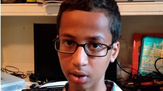 Ahmed, el niño que ha conseguido movilizar a Obama, Zuckerberg y Twitter con un reloj