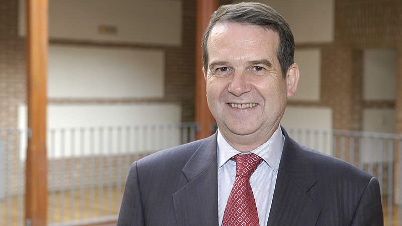 Abel Caballero elegido, entre polémica, presidente de la FEMP