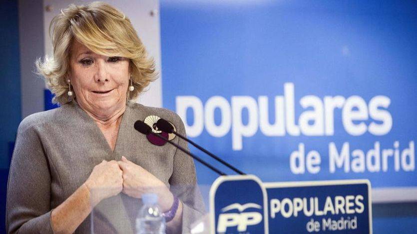 Polémica por un libro de primaria que alaba la gestión política de Esperanza Aguirre