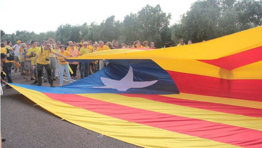 La realidad económica: 738 empresas se fueron de Cataluña el último año ante el temor a la independencia