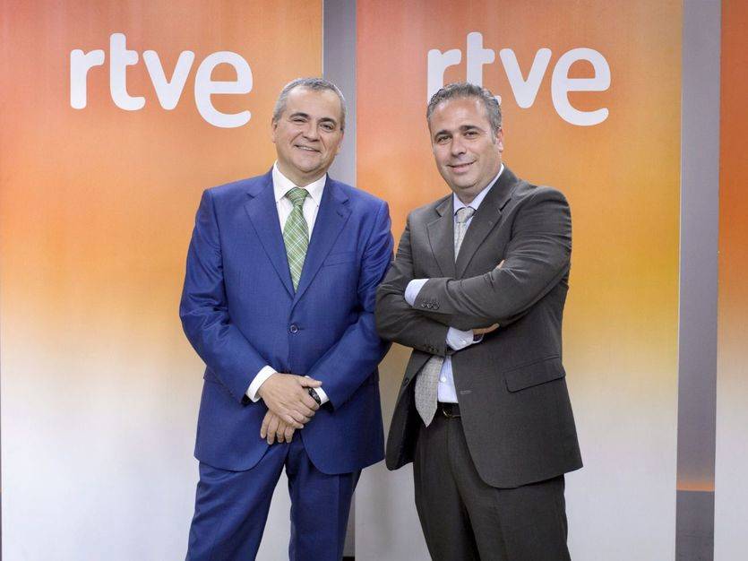 Juanma Romero, director y presentandor de Emprende TVE, y Luis Oliván, realizador