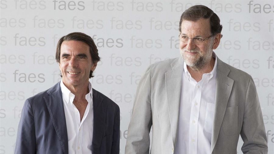 Aznar critica duramente el inmovilismo de Rajoy en Cataluña, que ha dejado al PP en el "peor escenario posible"