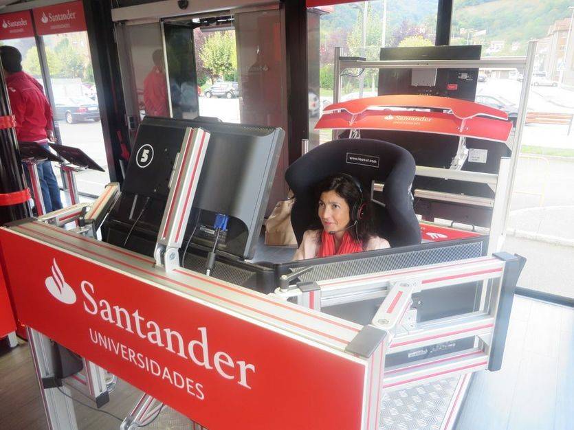 Santander Universidades se une a la lucha contra el cáncer en su gira universitaria RedBox