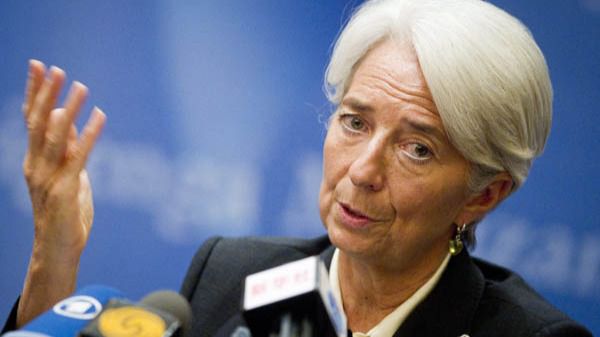 El FMI se alinea con Bruselas y dice que España incumplirá sus objetivos de déficit en 2015 y 2016