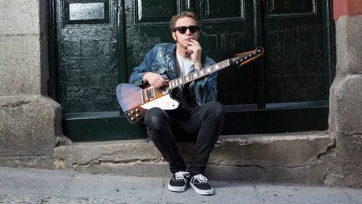 El nuevo rey del power pop, Kurt Baker, presenta 'Play it Cool'