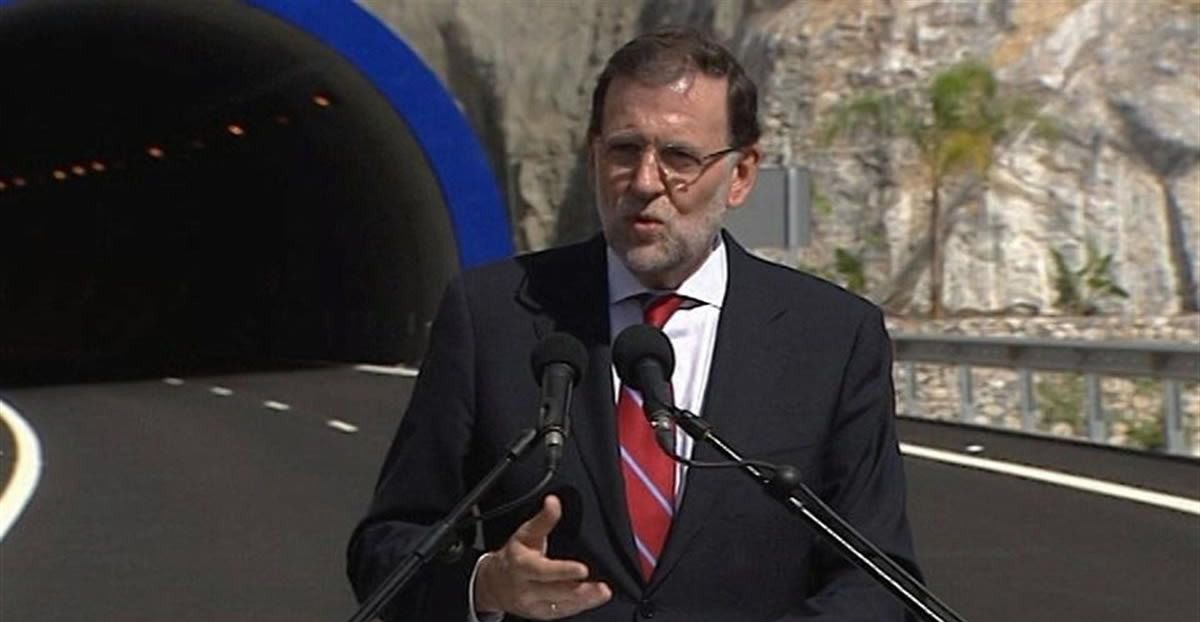 Rajoy considera que el nuevo `rating´ de Cataluña sucede por "generar problemas donde no los hay y romper la baraja"