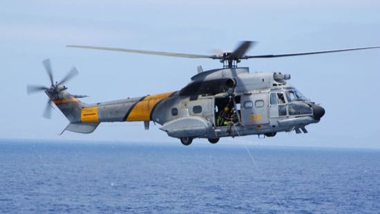 Localizados con vida los tres tripulantes del helicóptero del Ejército del Aire siniestrado en el Atlántico