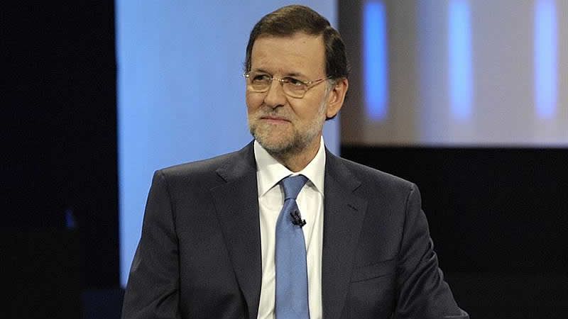 El 'gran cambio' de Rajoy: del plasma a las preguntas grabadas